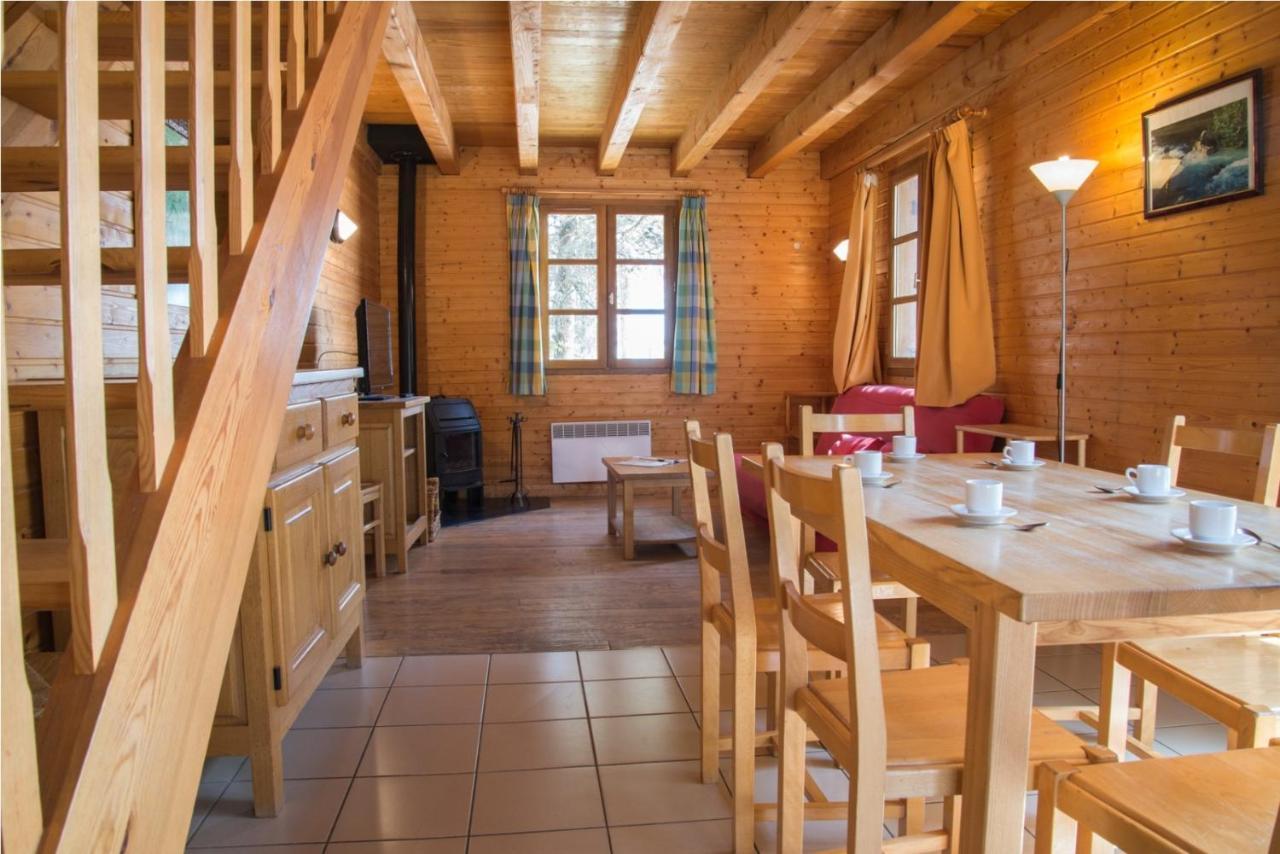 Village De Gites Des Bouviers Saint-Denis  Exterior photo